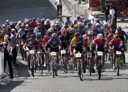 10. Kapadokya Dağ Bisikleti Festivali’nin Ürgüp yarışları yapıldı