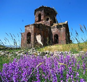 <font color=red><b>Kızıl Kilise</b></font>’nin restorasyonu başladı