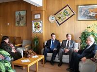 Vehbi Vakkasoğlu ile birlikte Belediye Başkanlığı makamında
Foto: Ercan Kılıçlı