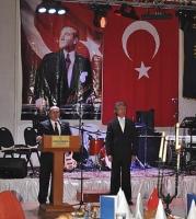 Nevşehir Valisi Abdurrahman Savaş ve Mehmet Değirmenci (Kapadokya Rotary Kulübü üyesi)